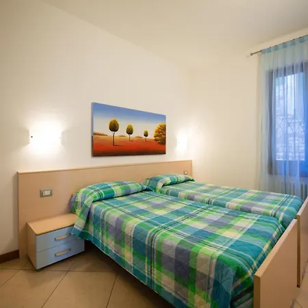 Apartmentsgarda - Canevini Torri Del Benaco