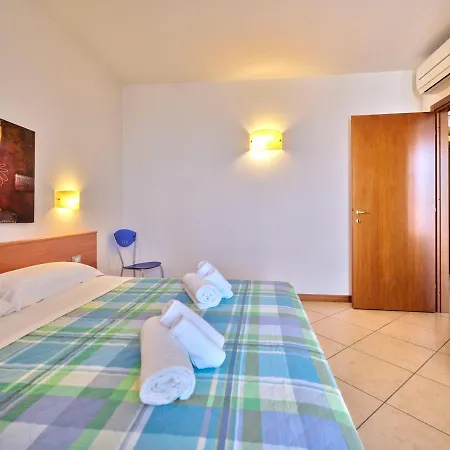 公寓 Apartmentsgarda - Canevini 托里德尔贝纳科