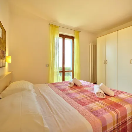 Apartmentsgarda - Canevini 公寓 *