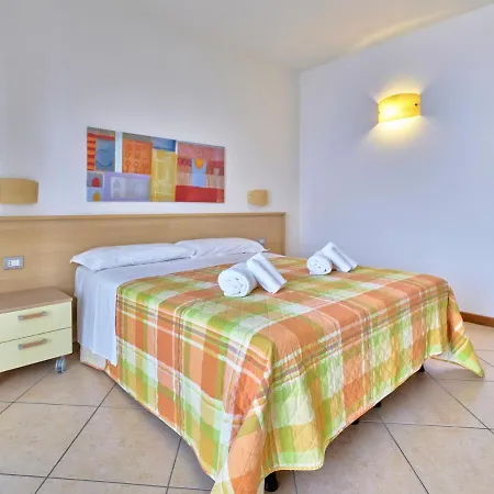 Apartmentsgarda - Canevini * Torri Del Benaco
