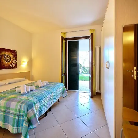 Apartmentsgarda - Canevini Torri Del Benaco