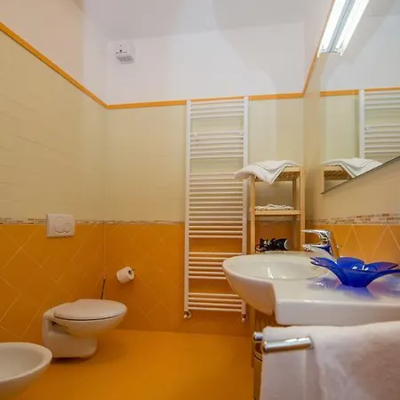 Apartmentsgarda - Canevini * Torri Del Benaco