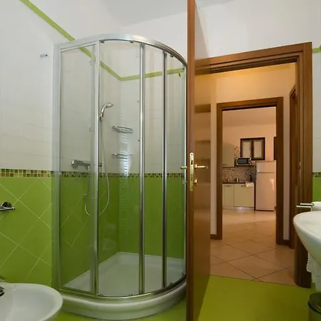 Apartmentsgarda - Canevini Apartamento Torri Del Benaco